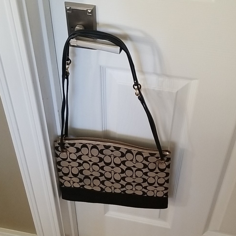 Coach crossbody - Picture 2 of 4